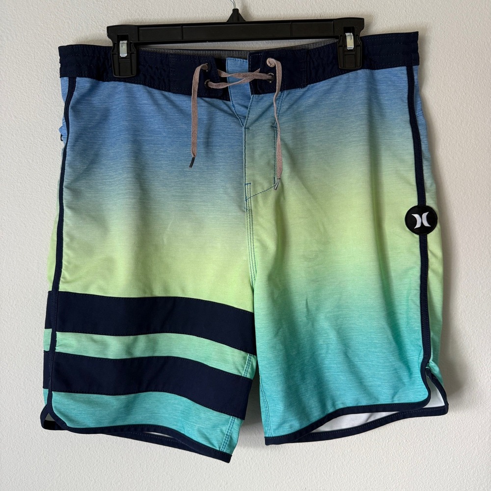 Hurley Phantom Board Shorts Mens 30 Blue Green Ombre Striped Swim Trunks GS29200